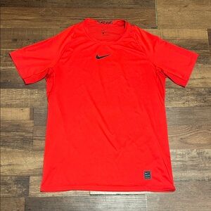 Nike Pro Dri-Fit Large Men's Red Short Sleeve Tee